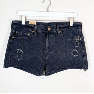 Levi's 501 distressed Shorts Size 26 NWT